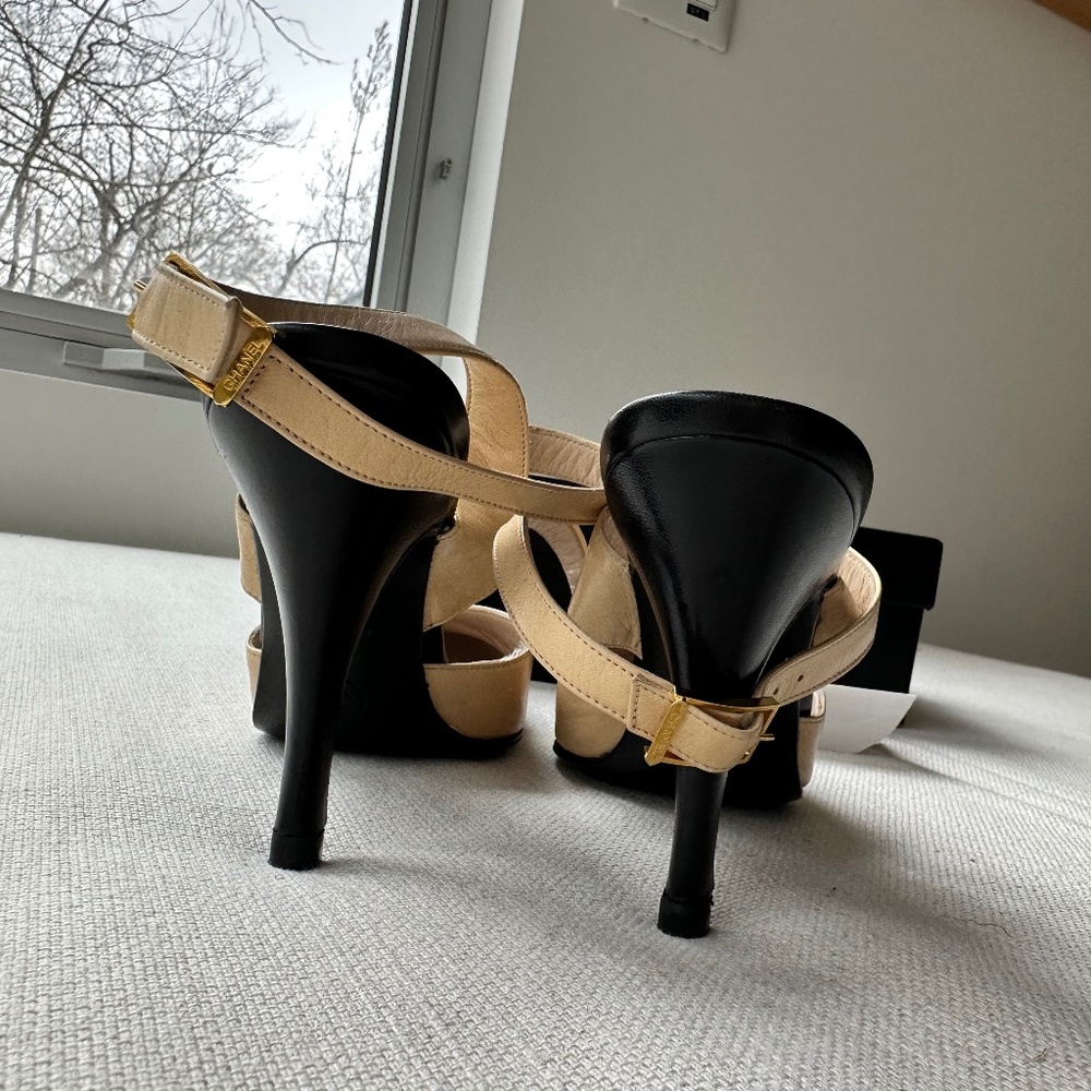 CHANEL heels - Picture 6 of 7